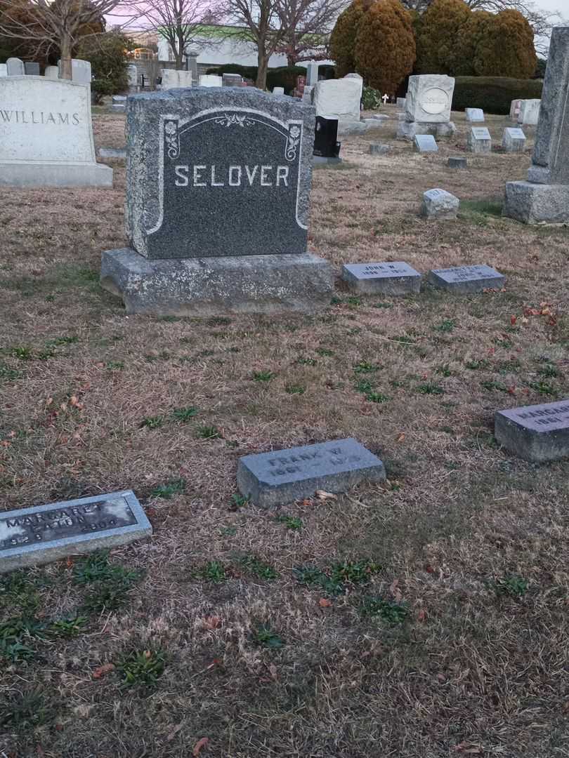 Frank W. Selover's grave. Photo 3