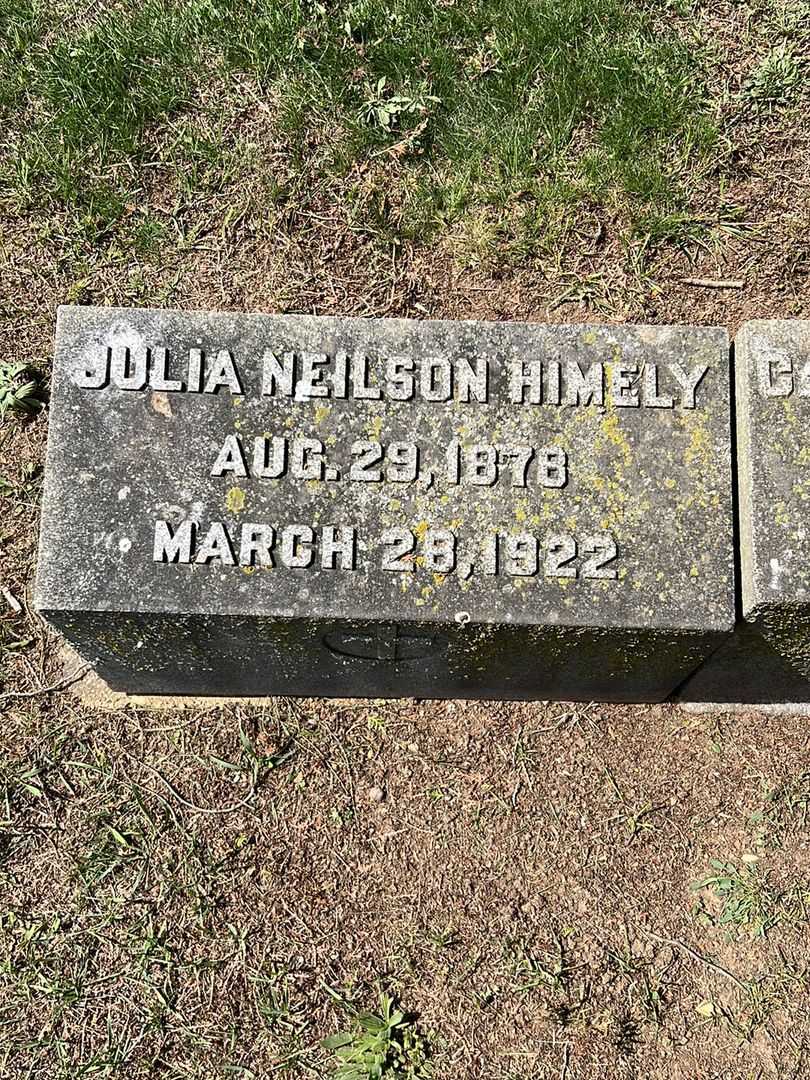 Julia Neilson Himely's grave. Photo 2