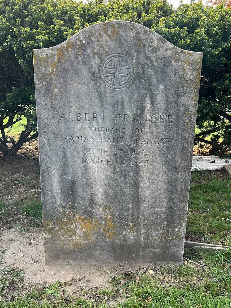 Albert Francke's grave. Photo 3