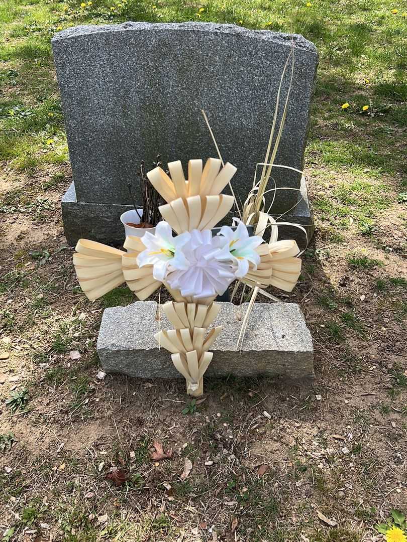 Ivy Clare Jackson's grave. Photo 2