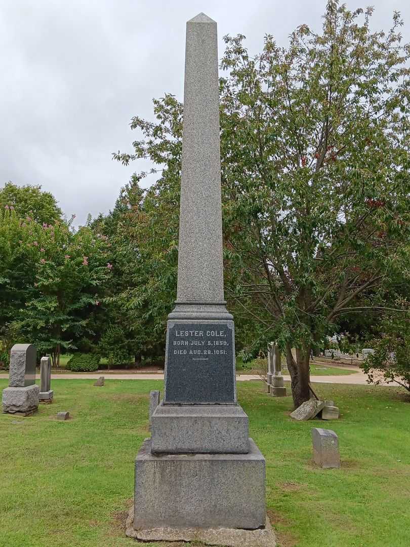 Eveline C. Daly's grave. Photo 2