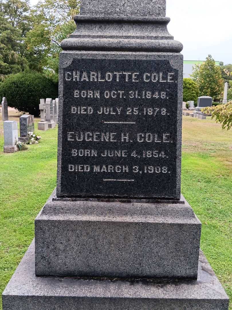 Eveline C. Daly's grave. Photo 5
