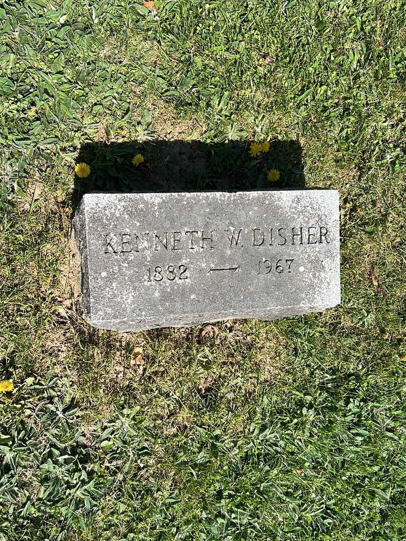 Kenneth W. Disher's grave. Photo 3