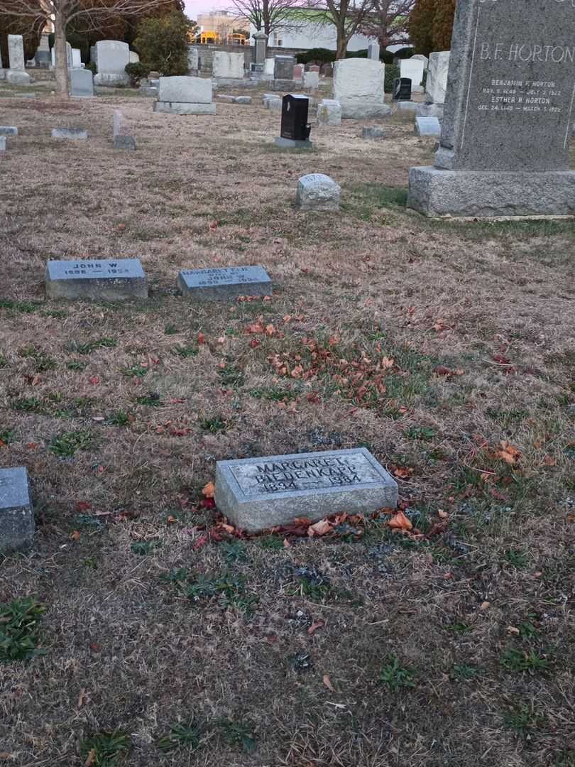 Margaret S. Biedenkapp's grave. Photo 3