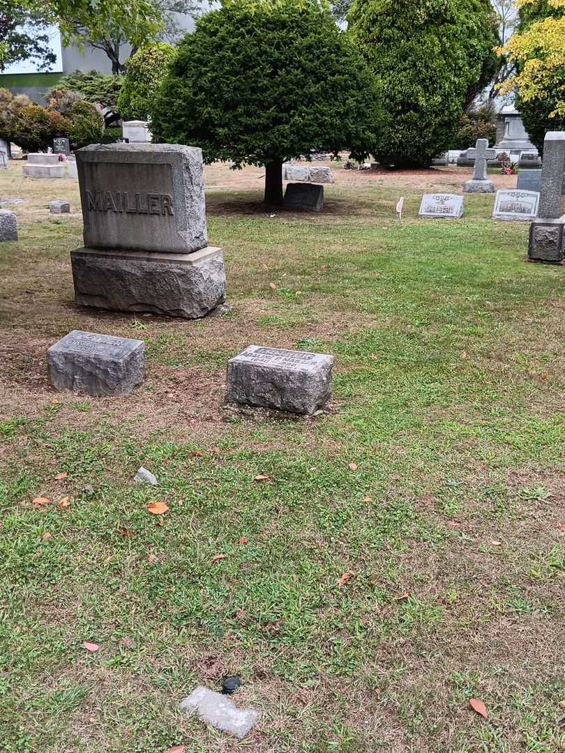 Adaline P. Mailler's grave. Photo 2