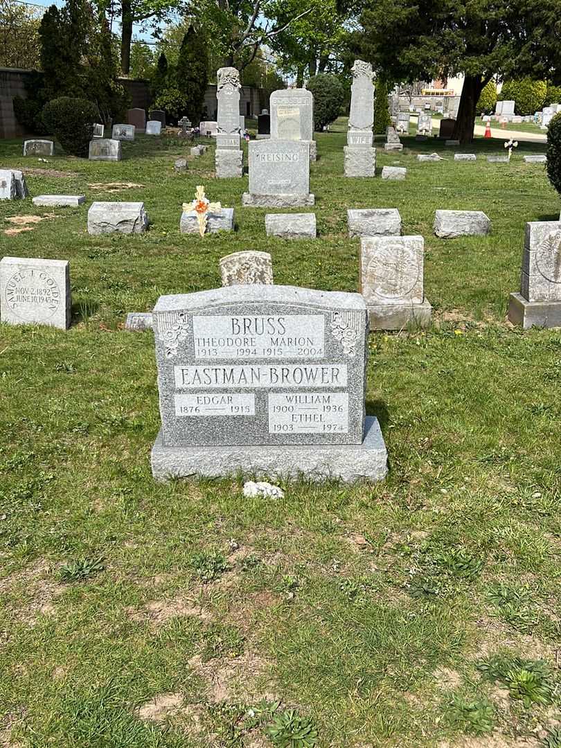 Edgar "Edward" Eastman's grave. Photo 1