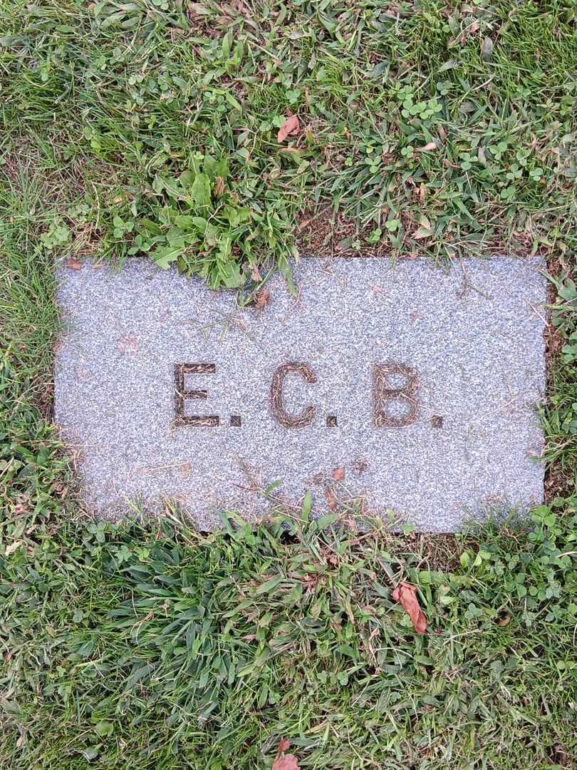 Edith M. Classon Bolton's grave. Photo 3