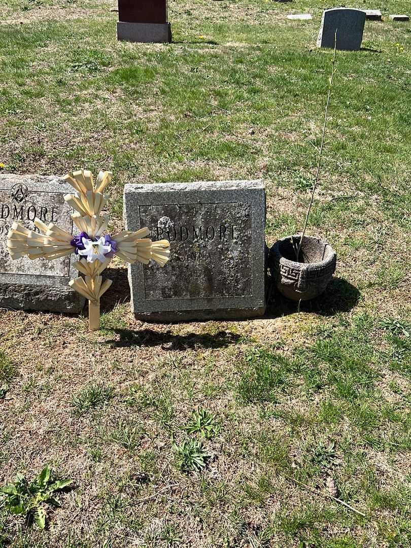 Anna Podmore's grave. Photo 1