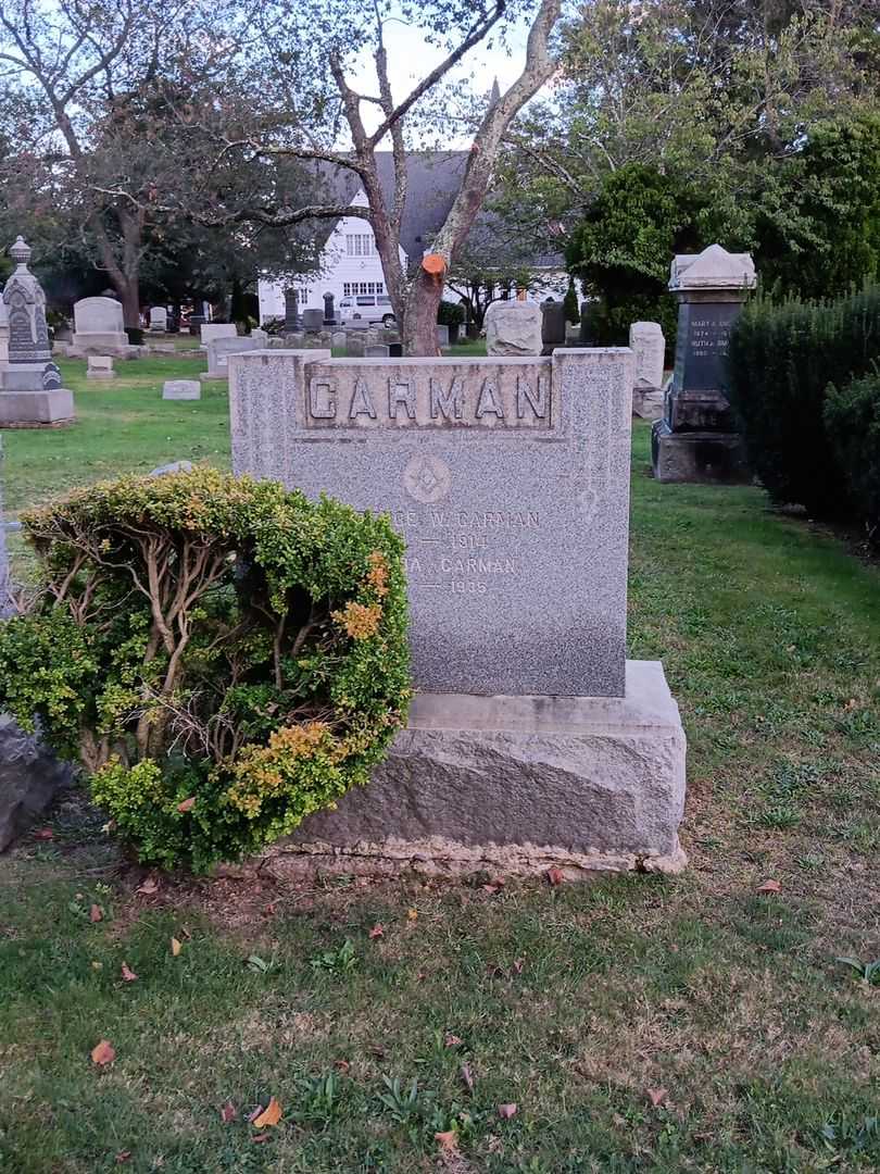 Lucinda C. Carman's grave. Photo 1