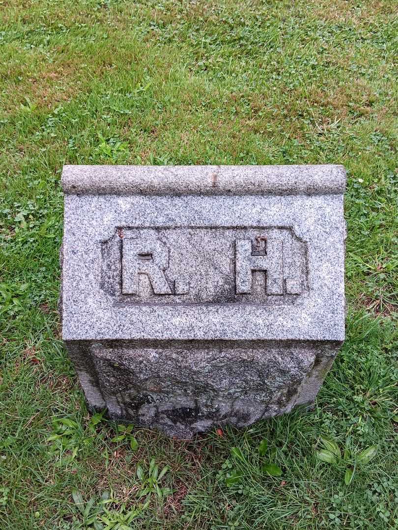 R. H.'s grave. Photo 2