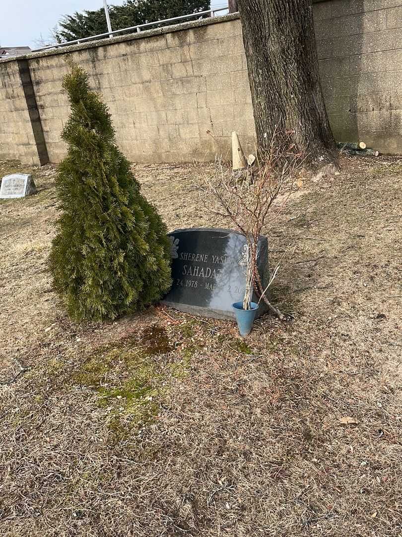 Sherene Yasmin Sahadath's grave. Photo 1