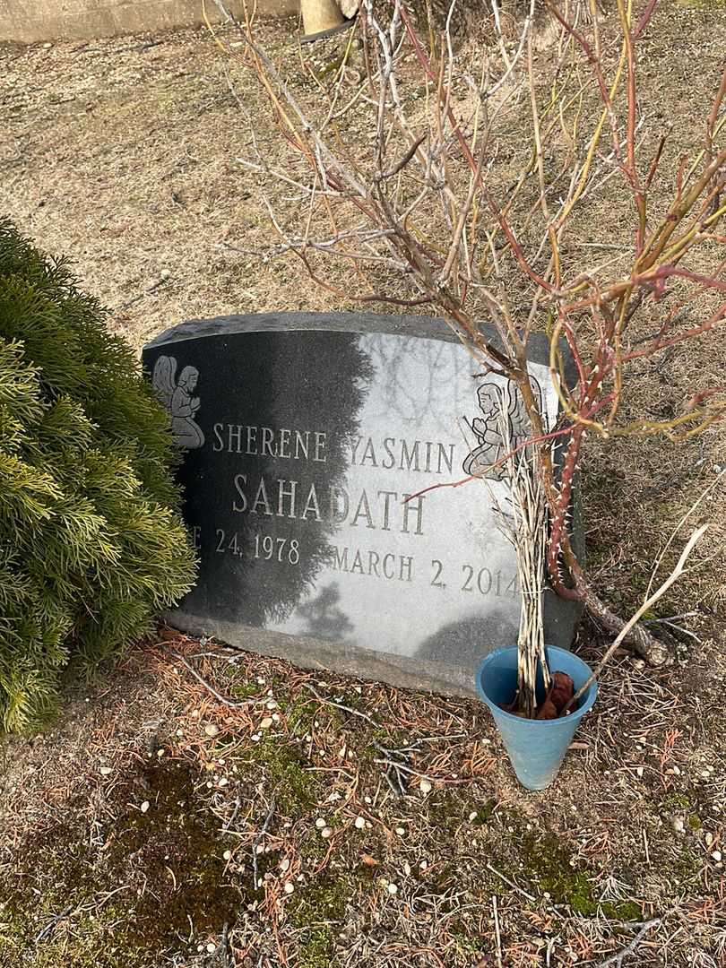 Sherene Yasmin Sahadath's grave. Photo 2