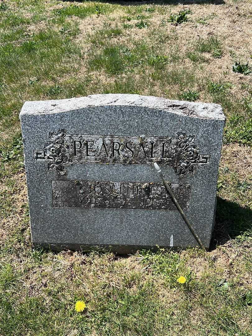 Josephine Pearsall's grave. Photo 2