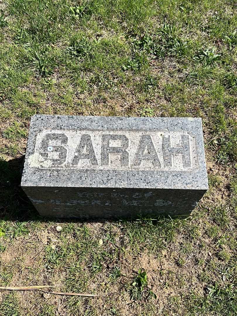 Sarah Belcher's grave. Photo 3