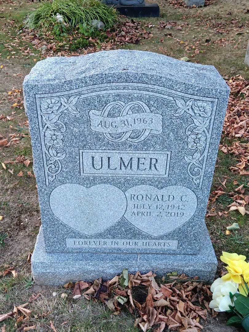 Ronald C. Ulmer's grave. Photo 2