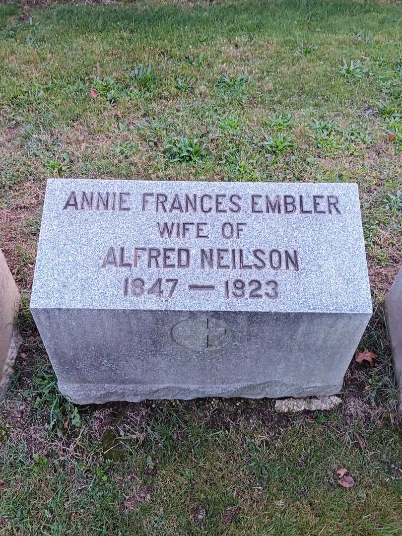 Annie Frances Embler Neilson's grave. Photo 2