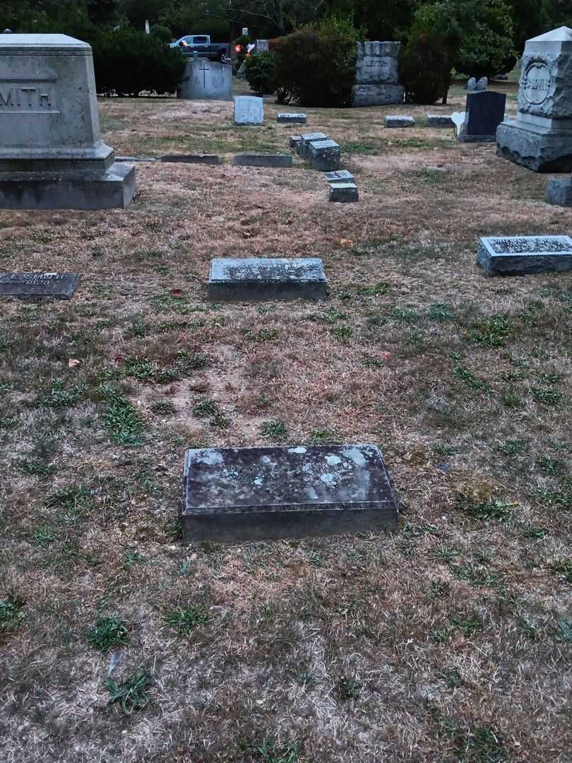John L. Locklin's grave. Photo 2