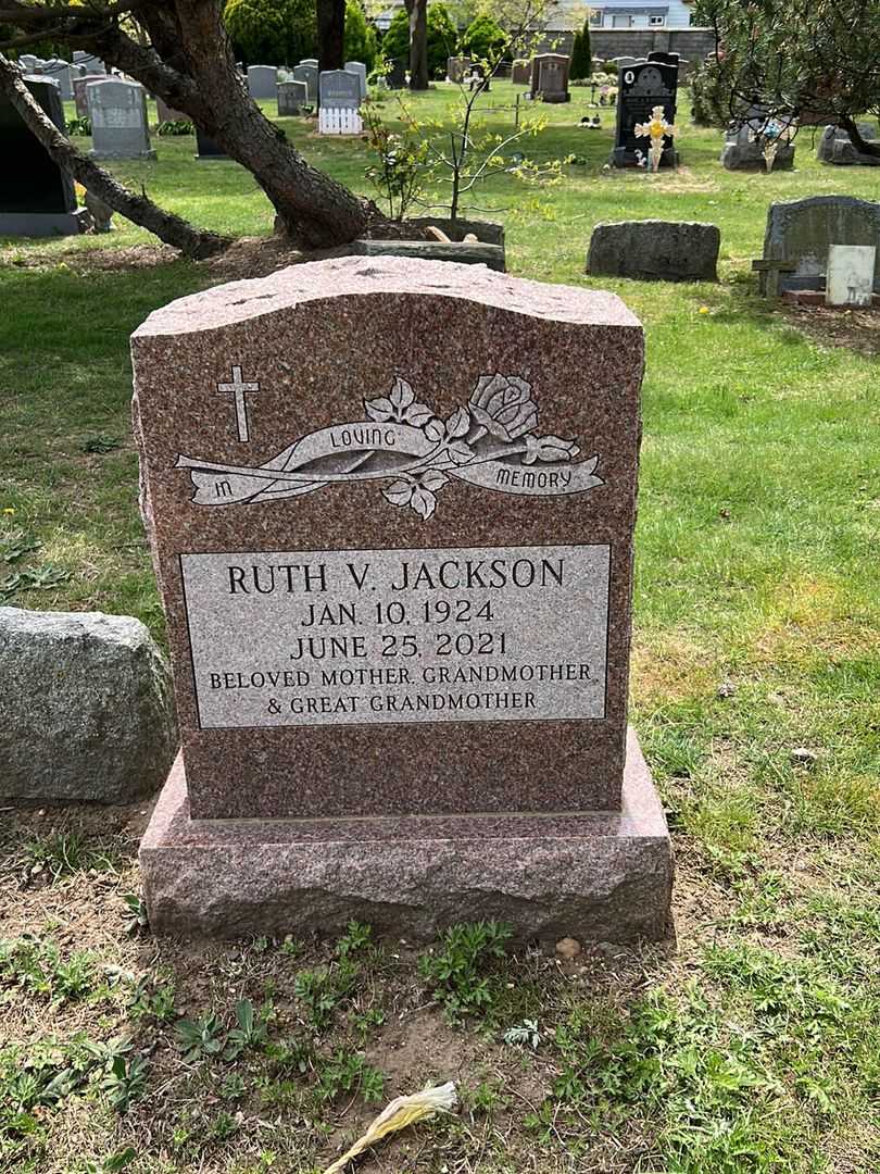 Ruth V. Jackson's grave. Photo 2