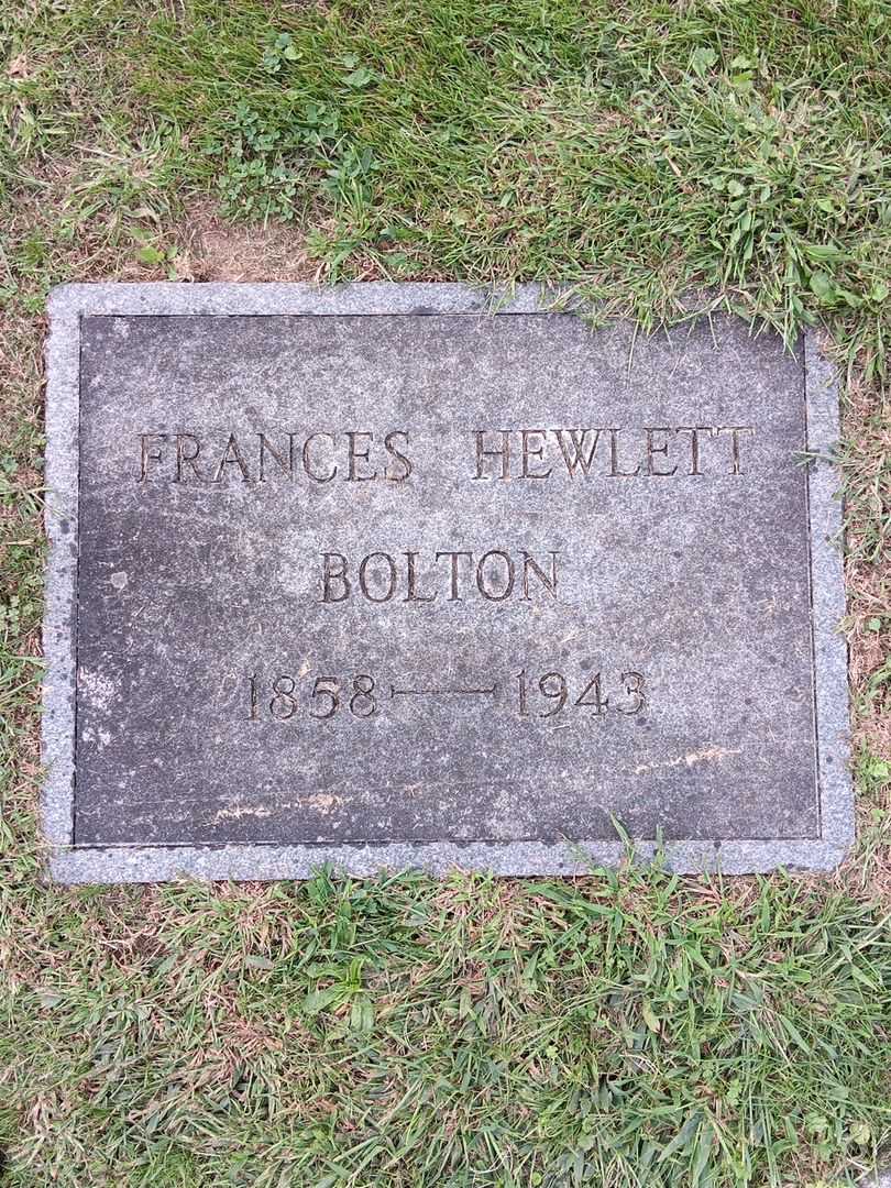 Frances Hewlett Bolton's grave. Photo 2