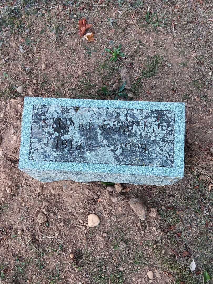 Stuart Corneil's grave. Photo 2