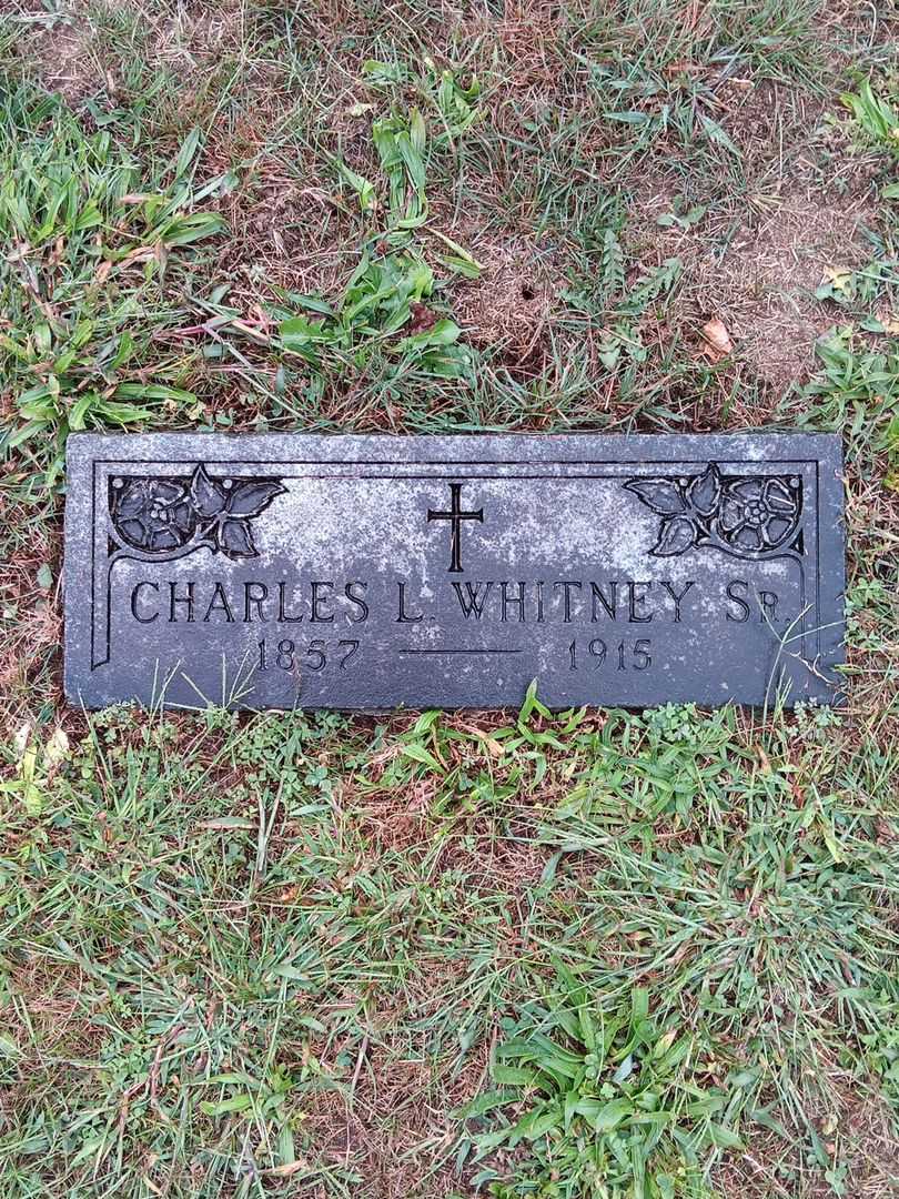 Charles L. Whitney Senior's grave. Photo 2