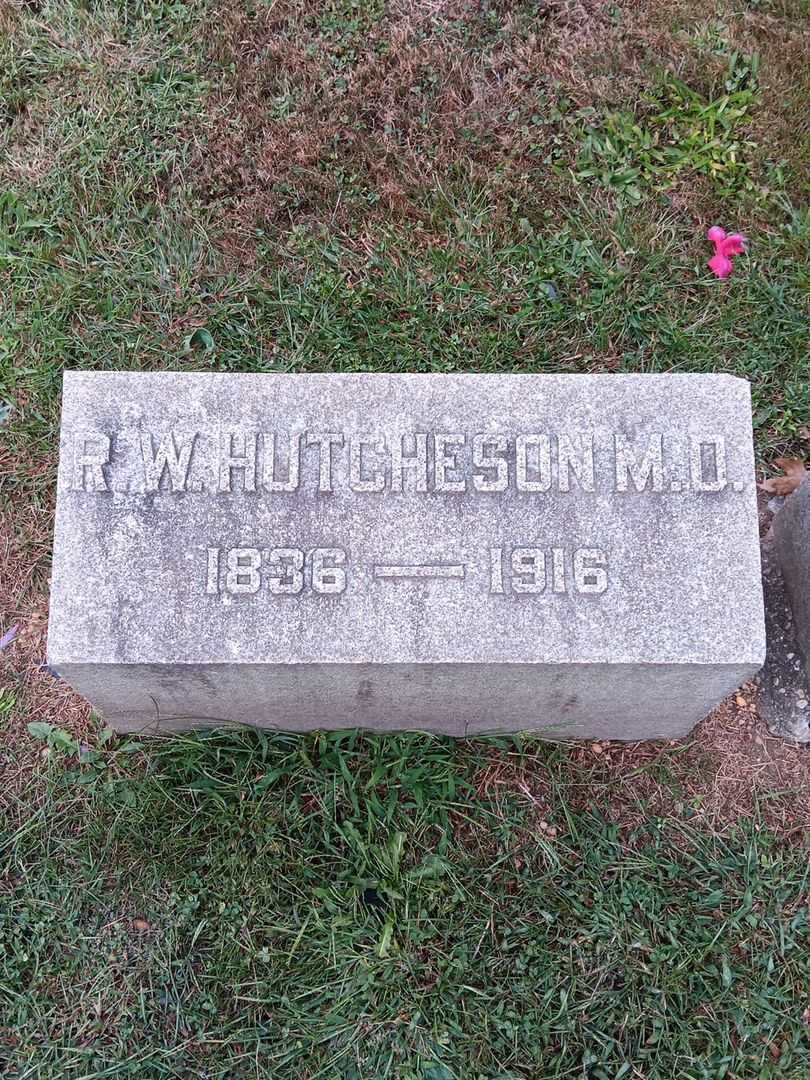 R. W. Hutcheson M. D.'s grave. Photo 3
