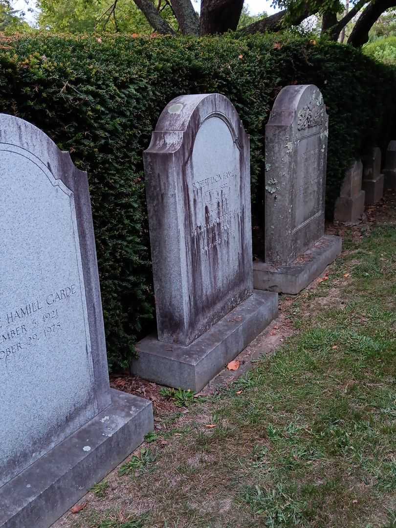 Katharine Porter Hamill's grave. Photo 1