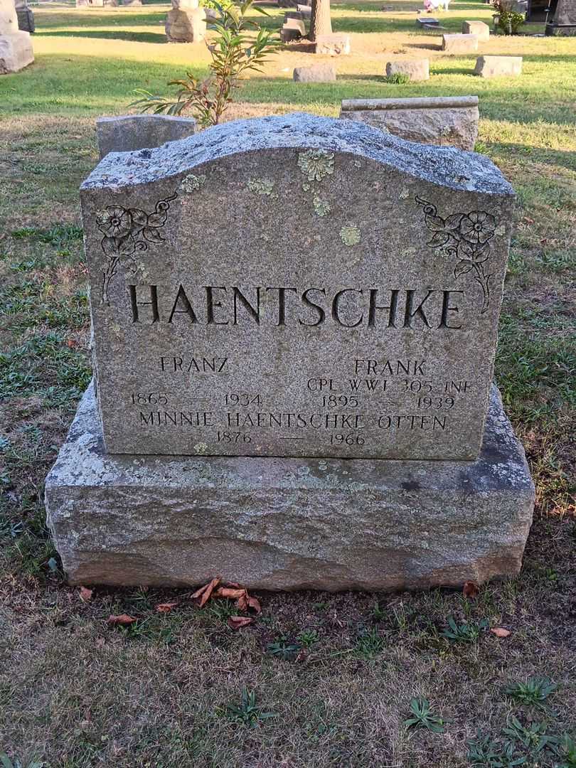 Frank A. Haentschke's grave. Photo 2