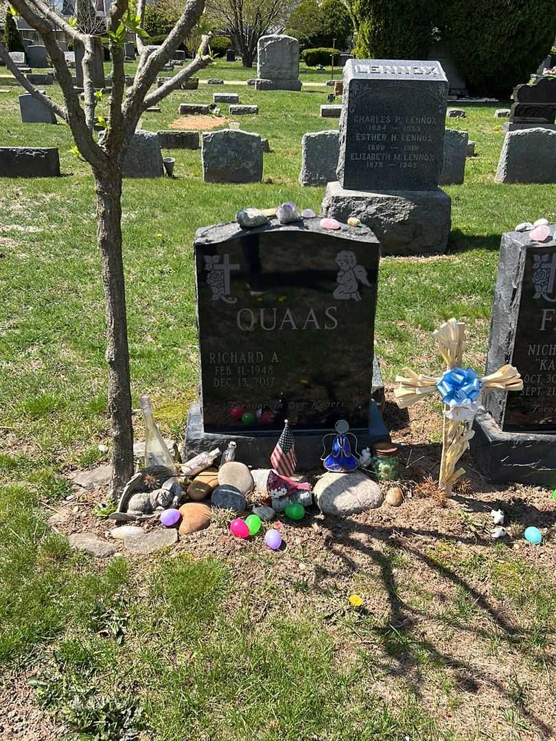 Richard A. Quaas's grave. Photo 1