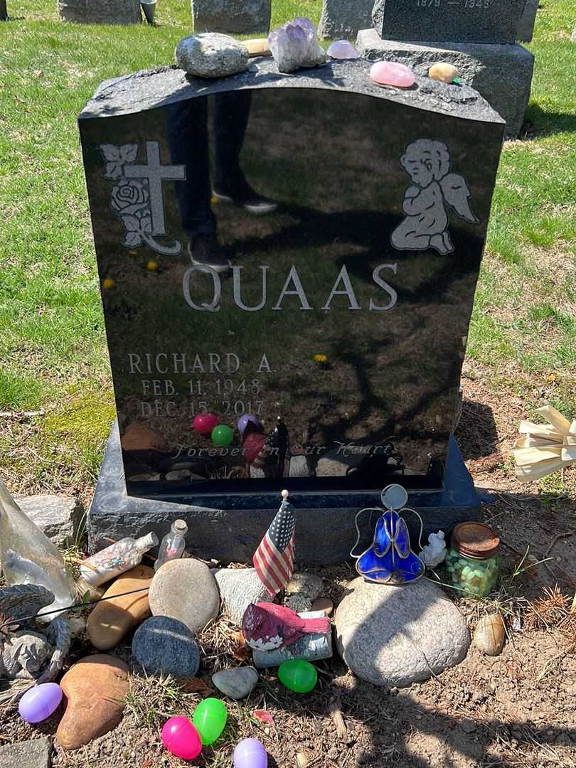 Richard A. Quaas's grave. Photo 2