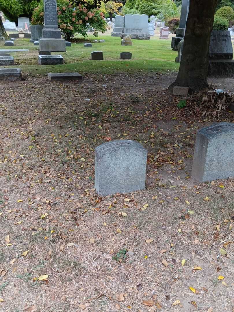 Franklyn A. Woods's grave. Photo 2