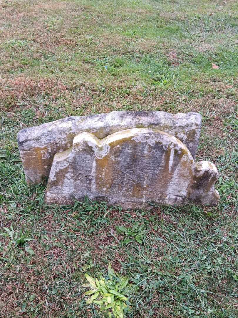 Sarah Van Mater's grave. Photo 2