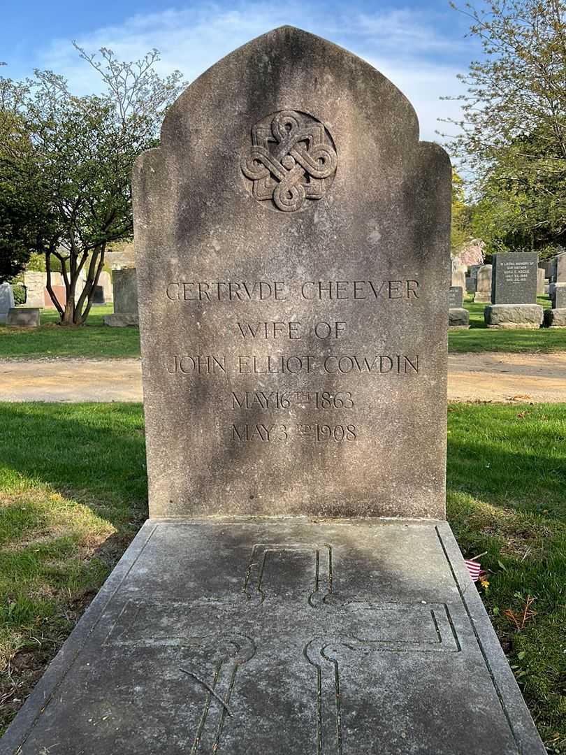 Gertrude Cheever Cowdin's grave. Photo 2