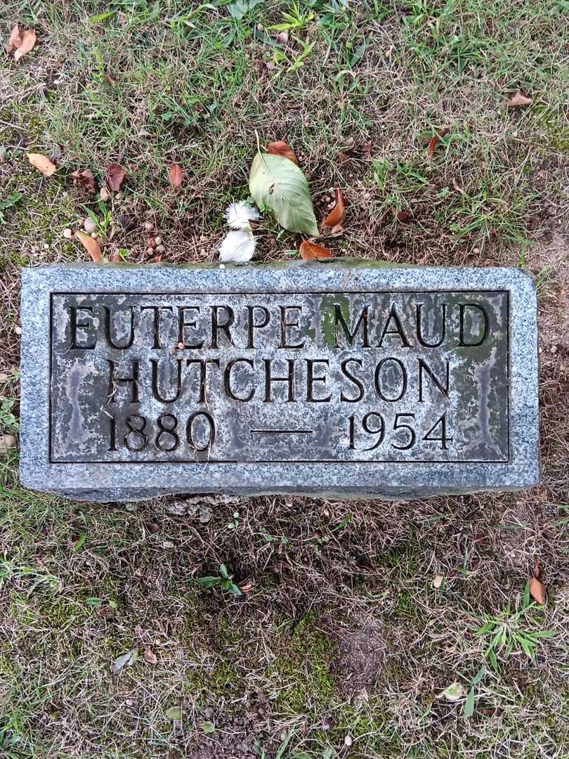 Euterpe Maud Hutcheson's grave. Photo 3