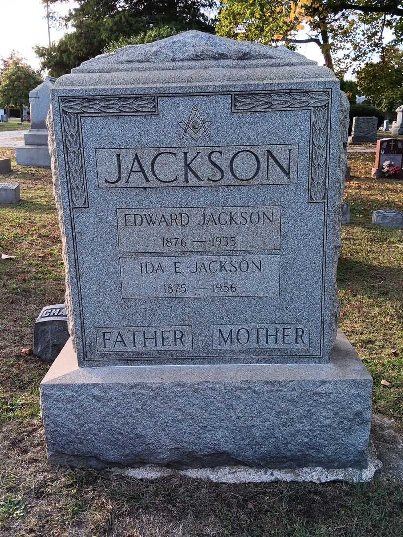 Ida E. Jackson's grave. Photo 2