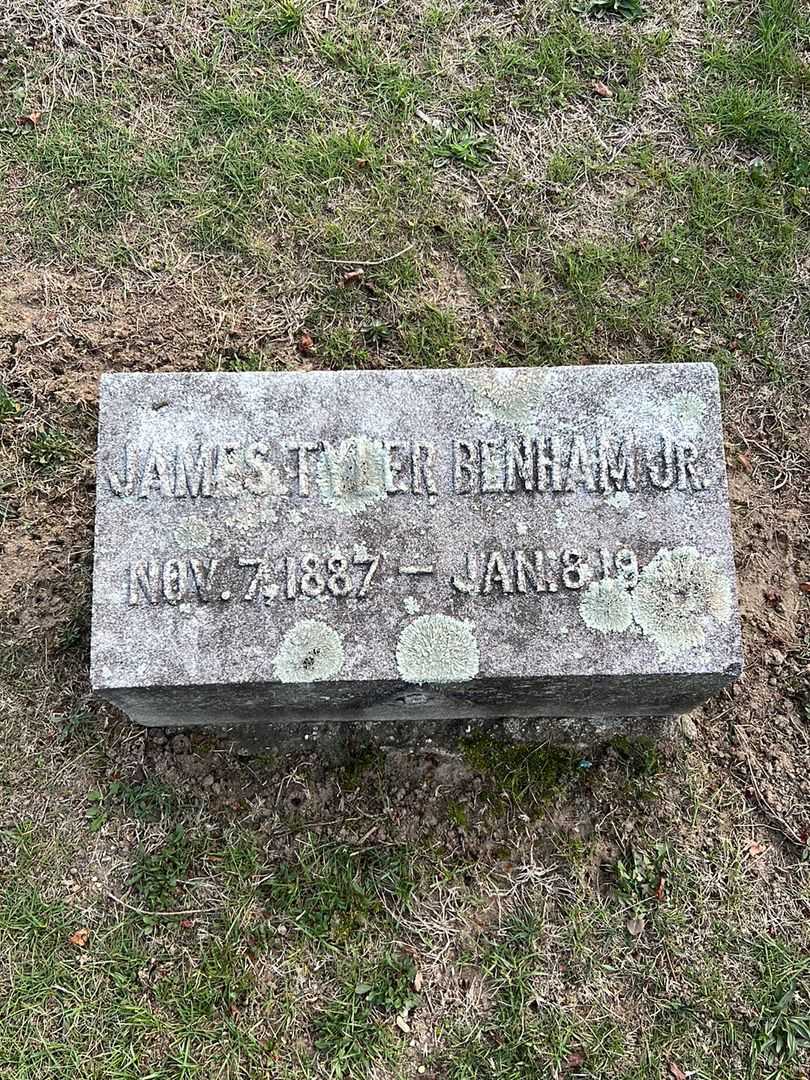 James Tyler Benham Junior's grave. Photo 3