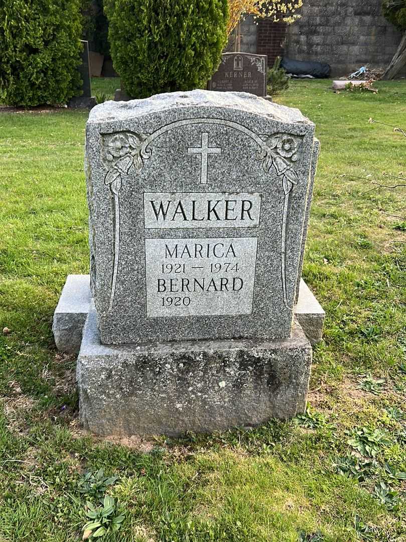 Bernard Walker's grave. Photo 2