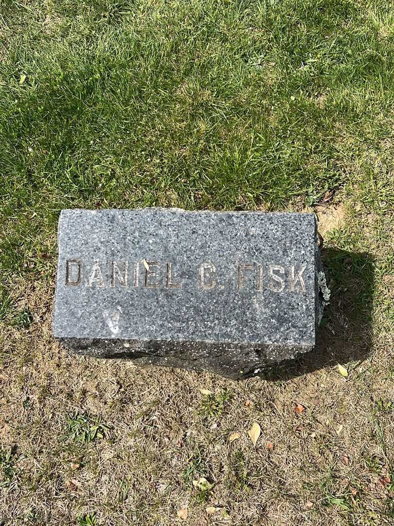Daniel C. Fisk's grave. Photo 2