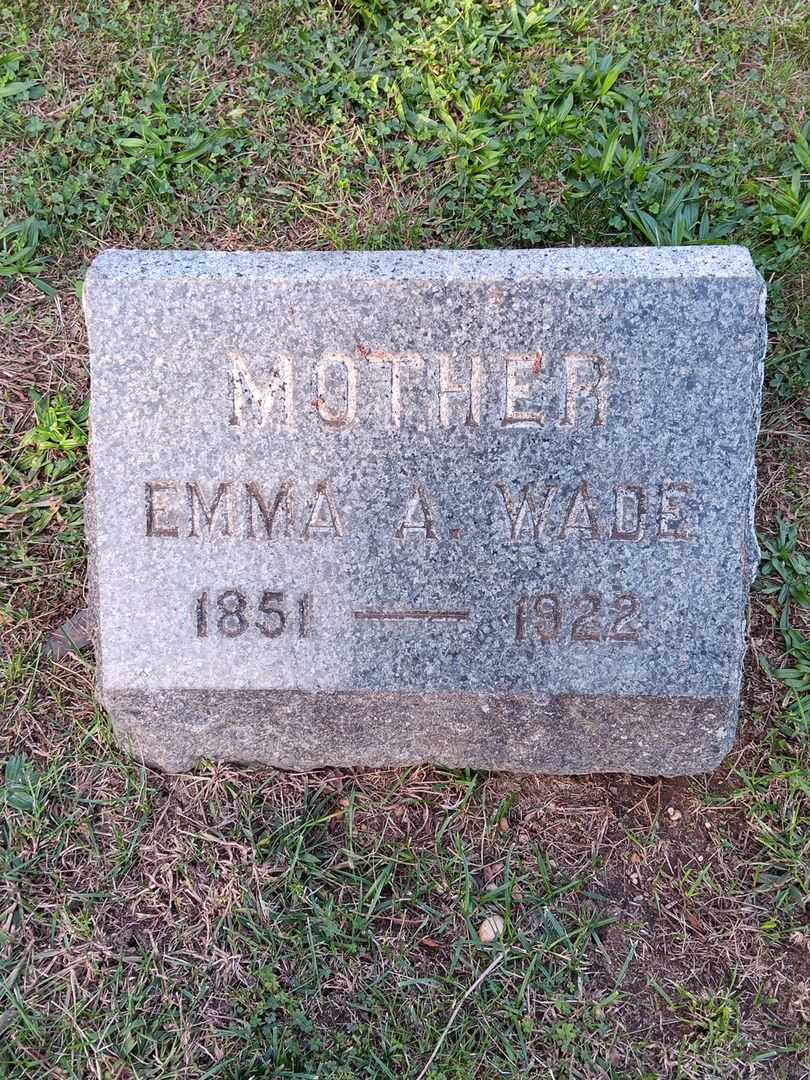 Emma A. Wade's grave. Photo 2