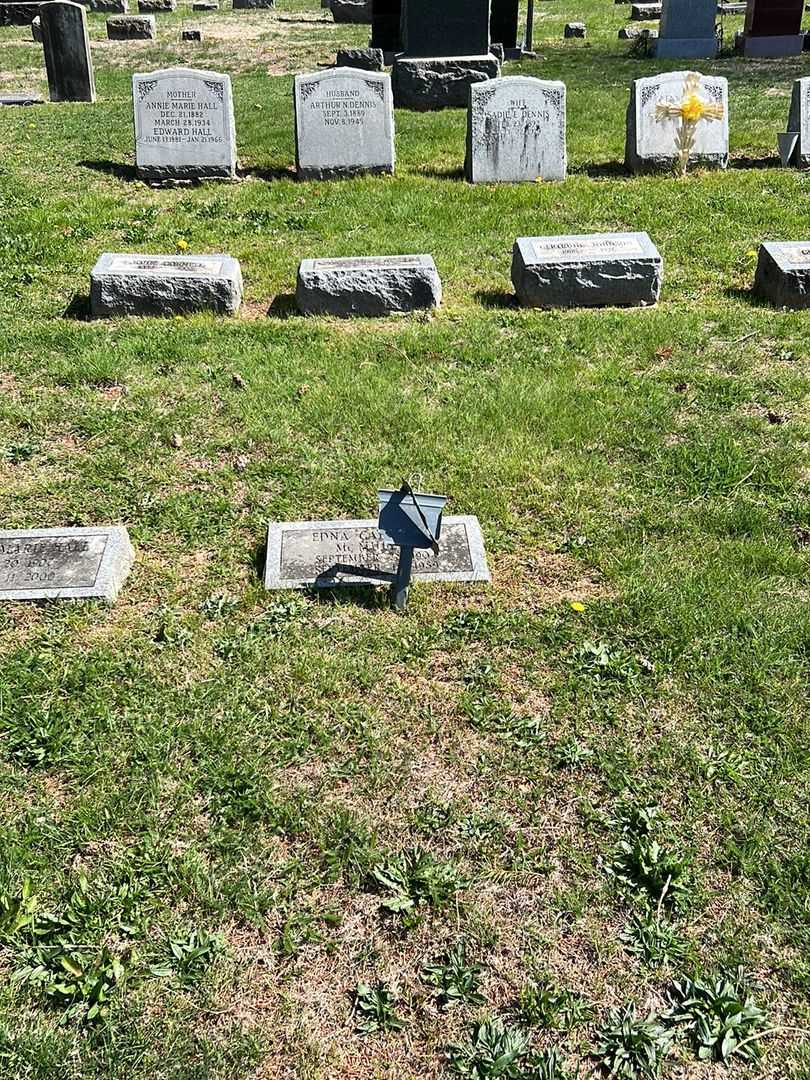 Edna Catherine McMullen's grave. Photo 1