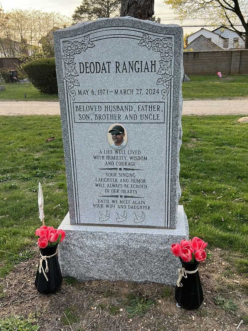 Deodat Rangiah's grave. Photo 2
