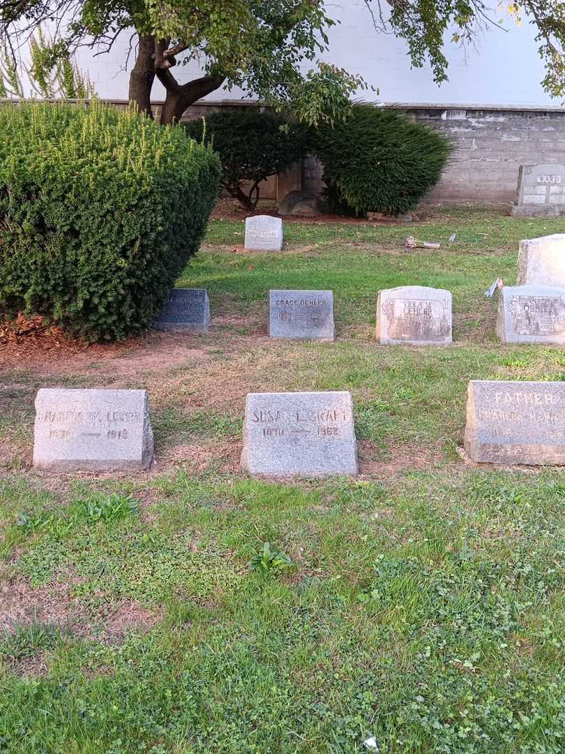 Susan L. Craft's grave. Photo 1