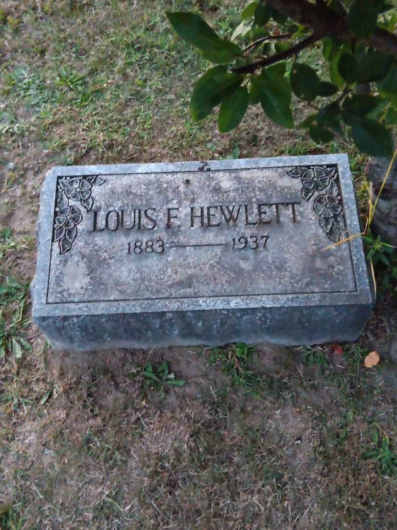 Louis F. Hewlett's grave. Photo 2