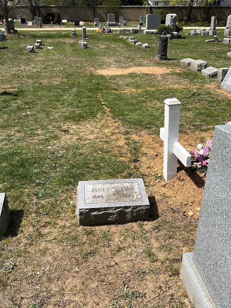 Janet V. Fisk's grave. Photo 1