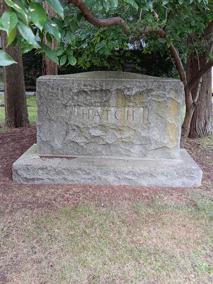 May Daly Hatch's grave. Photo 1
