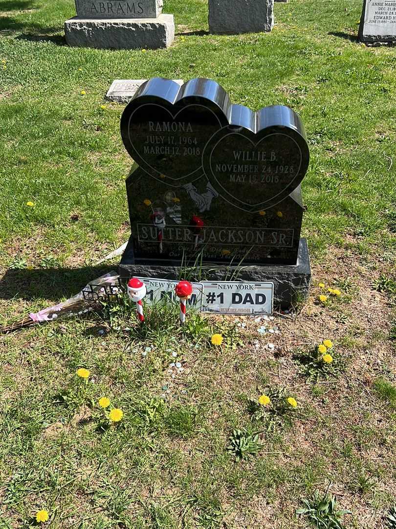 Willie B. Jackson Senior's grave. Photo 1