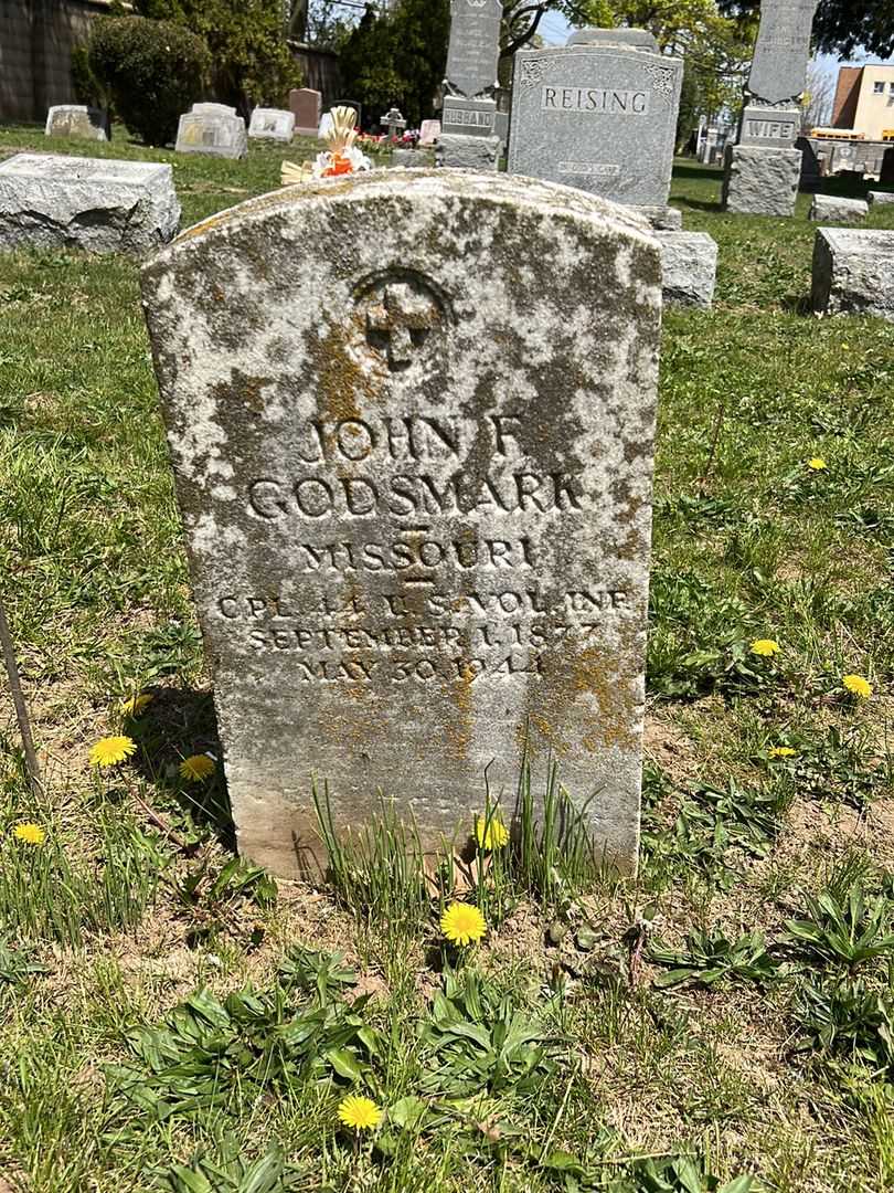 John F. Godsmark's grave. Photo 2