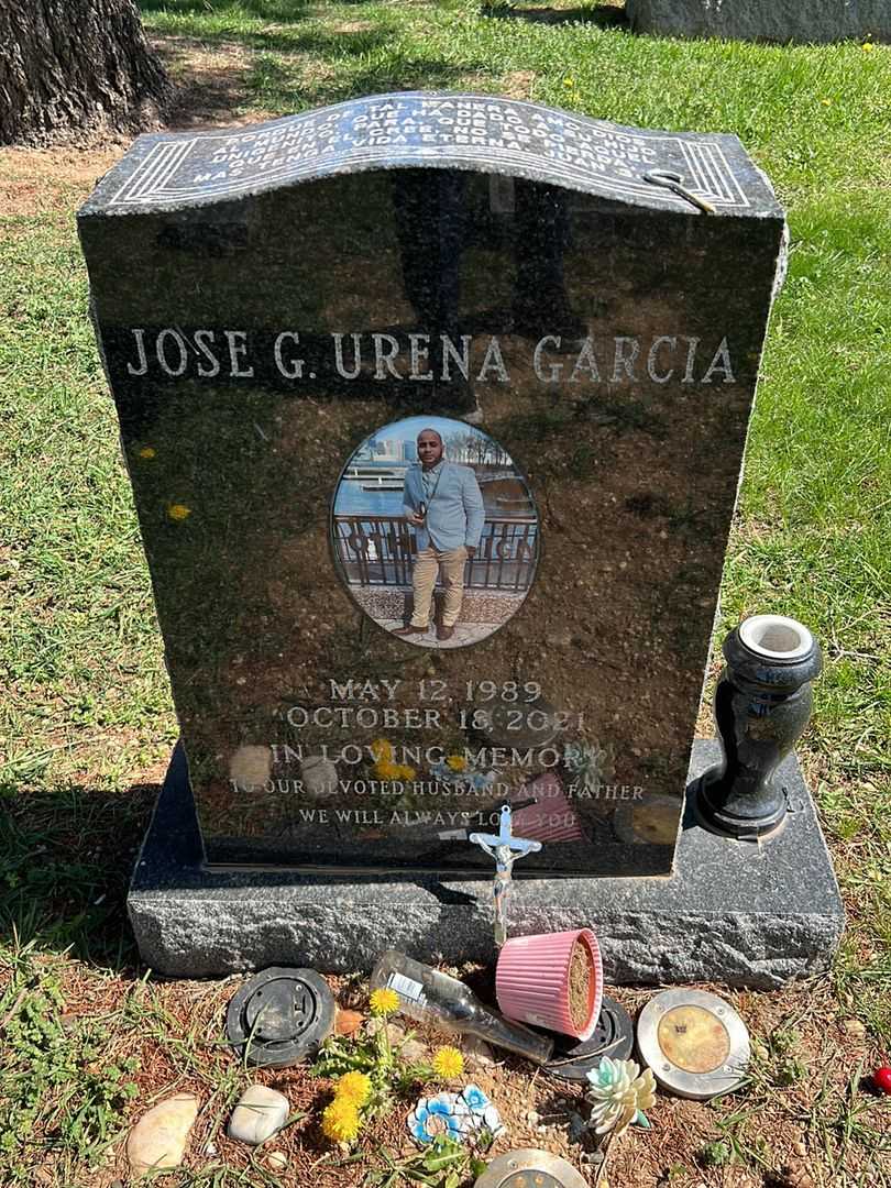Jose G. Urena Garcia's grave. Photo 2