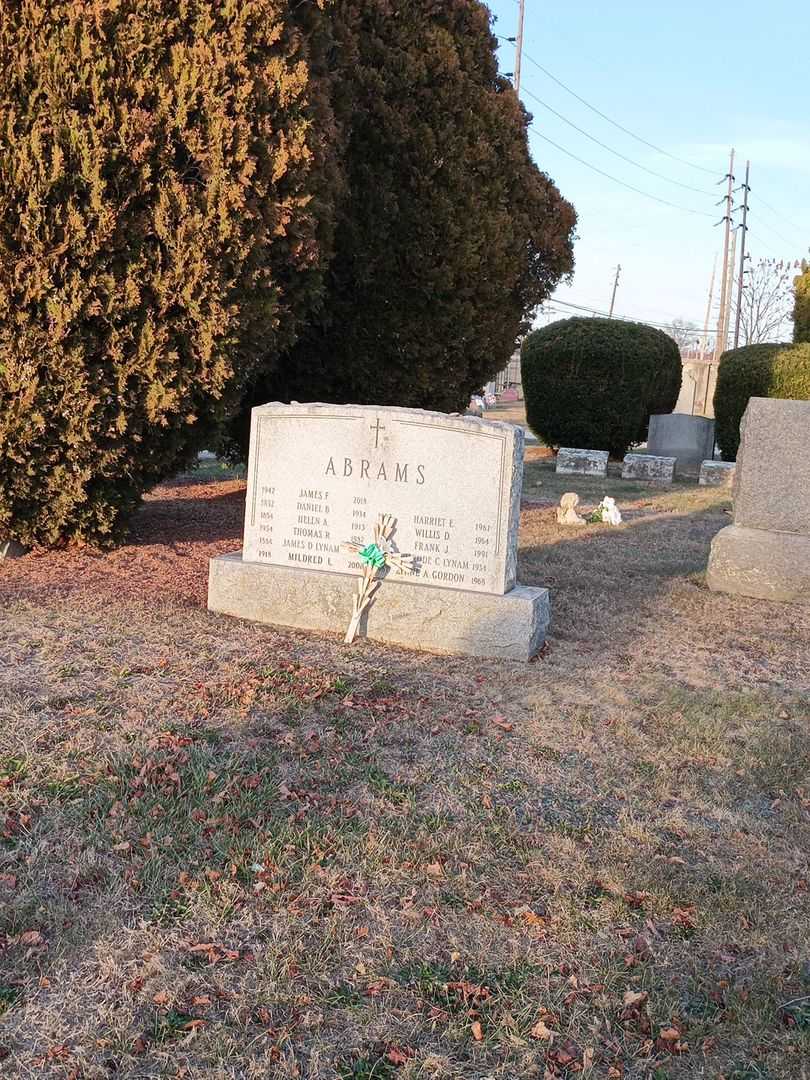 Frank James Abrams's grave. Photo 1
