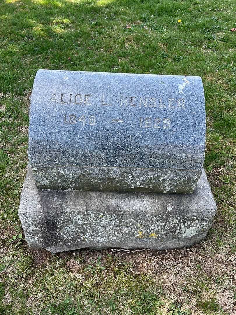 Alice L. Hensler's grave. Photo 2